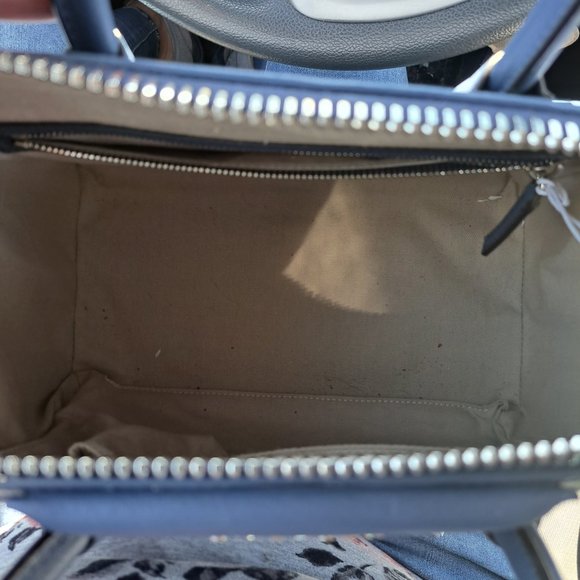 Givenchy hand bag - Picture 5 of 8